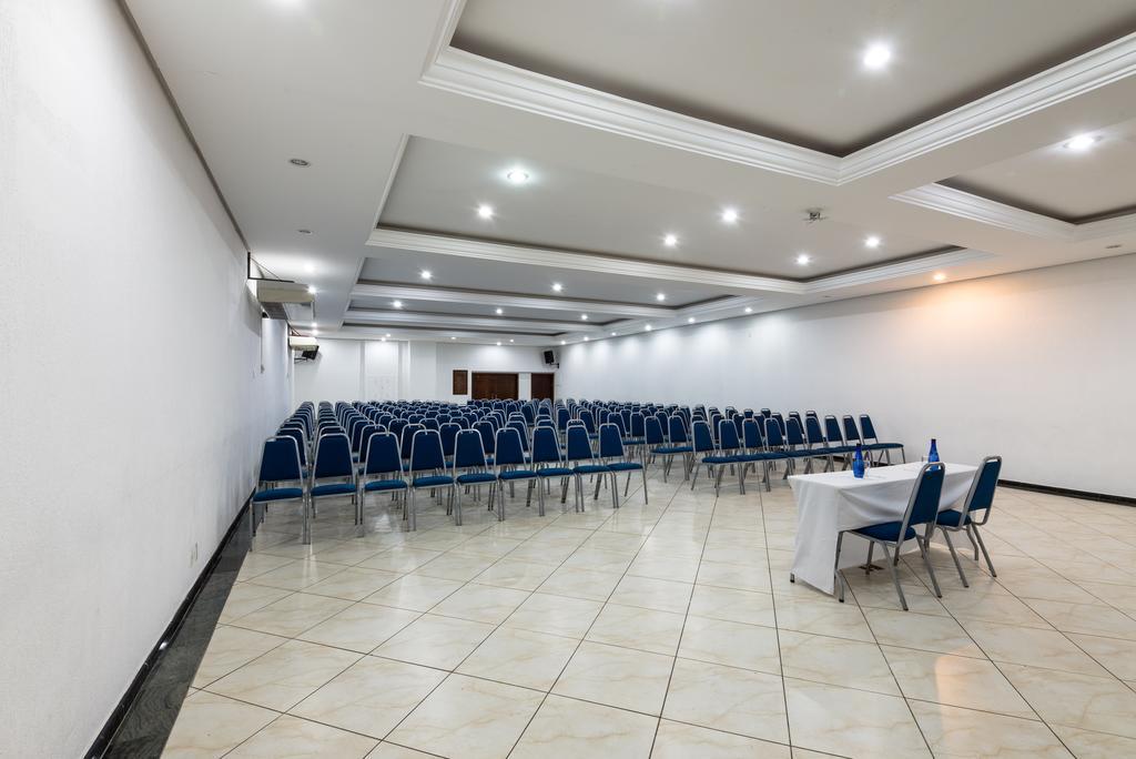 Hotel Guarany Агуас-ди-Линдоя Экстерьер фото