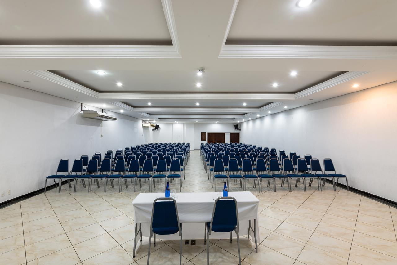 Hotel Guarany Агуас-ди-Линдоя Экстерьер фото
